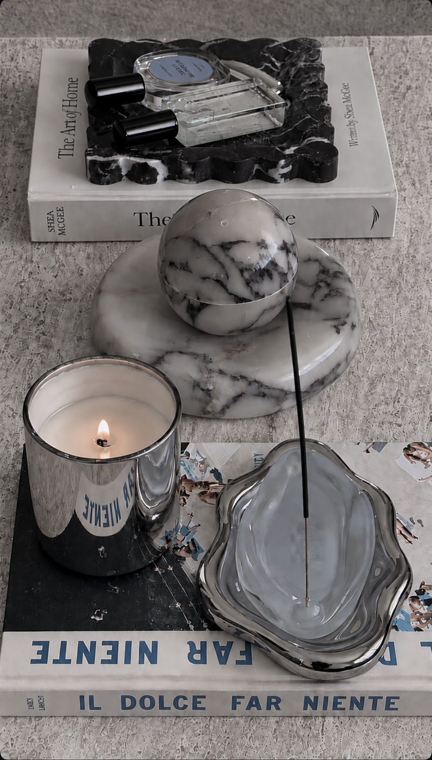 Sunday, In spring - The Chrome Statement Candle (390g)