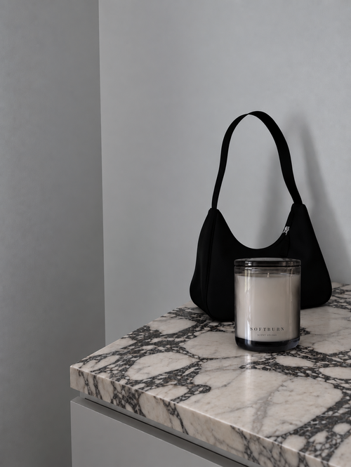 Noir Statement Candle (390g)